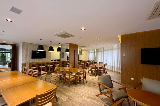 Apartamento à venda em Campo Belo com 5 quartos. — Área comum