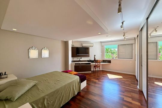 Apartamento à venda em Campo Belo com 5 quartos. — Suíte 3