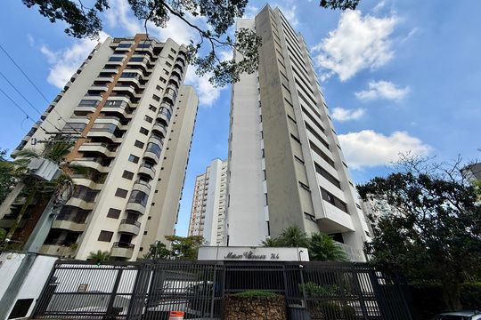 Apartamento à venda em Campo Belo com 5 quartos. — Fachada 