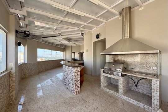 Apartamento à venda em Campo Belo com 5 quartos. — Varanda Cobertura 