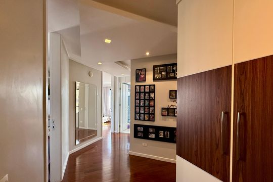 Apartamento à venda em Campo Belo com 5 quartos. — Corredor 