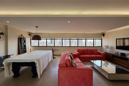 Apartamento à venda em Campo Belo com 5 quartos. — Cobertura 