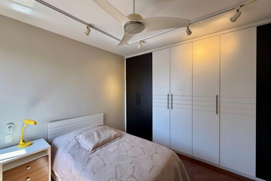 Apartamento à venda em Campo Belo com 5 quartos. — Quarto 