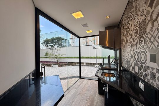 Apartamento à venda em Campo Belo com 5 quartos. — Churrasqueira Salão de Festas