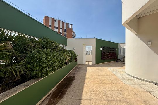 Apartamento à venda em Campo Belo com 5 quartos. — Varanda Cobertura 