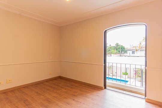 Apartamento mobiliado com 3 quartos, varanda e quintal. Piscina e academia no condomínio. Ideal para comprar. — foto 5