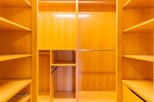 Apartamento mobiliado com 3 quartos, varanda e quintal. Piscina e academia no condomínio. Ideal para comprar. — foto 14