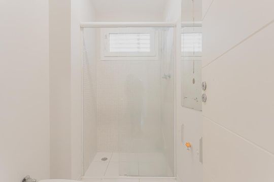 Comprar apartamento em Pinheiros com 3 quartos. — Banheiro