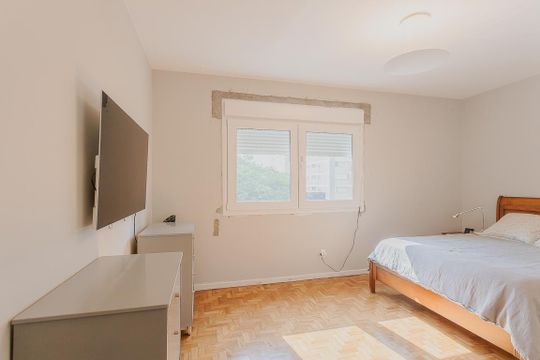 Comprar apartamento em Pinheiros com 3 quartos. — Suíte