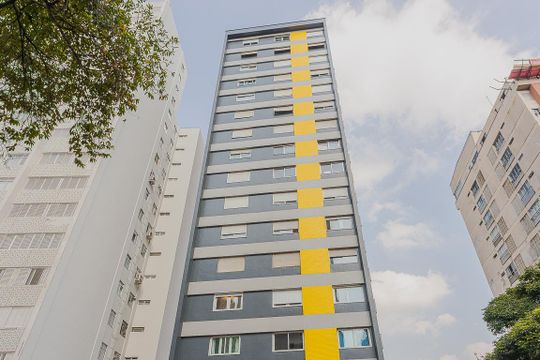 Comprar apartamento em Pinheiros com 3 quartos. — Fachada