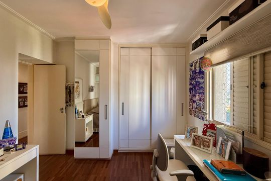 Venda de apartamento mobiliado no Brooklin com 4 quartos, 2 suítes, academia, piscina, garden e closet. — Quarto 2