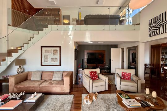 Venda de apartamento mobiliado no Brooklin com 4 quartos, 2 suítes, academia, piscina, garden e closet. — Sala