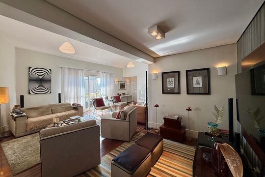 Venda de apartamento mobiliado no Brooklin com 4 quartos, 2 suítes, academia, piscina, garden e closet. — Sala