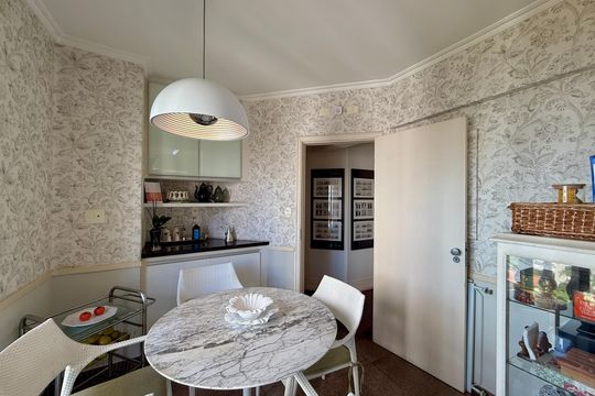 Venda de apartamento mobiliado no Brooklin com 4 quartos, 2 suítes, academia, piscina, garden e closet. — Cozinha 