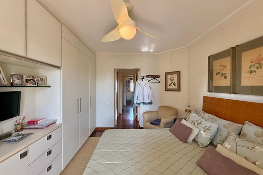 Venda de apartamento mobiliado no Brooklin com 4 quartos, 2 suítes, academia, piscina, garden e closet. — Suíte 