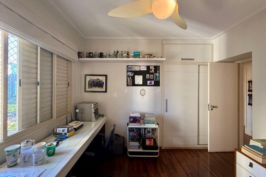 Venda de apartamento mobiliado no Brooklin com 4 quartos, 2 suítes, academia, piscina, garden e closet. — Quarto 3
