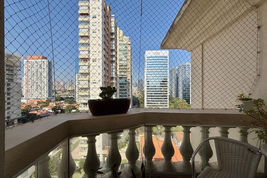 Venda de apartamento mobiliado no Brooklin com 4 quartos, 2 suítes, academia, piscina, garden e closet. — Sacada Cozinha 