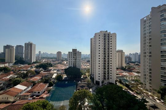 Venda de apartamento mobiliado no Brooklin com 4 quartos, 2 suítes, academia, piscina, garden e closet. — Vista Suíte 
