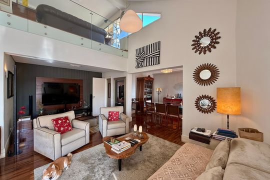 Venda de apartamento mobiliado no Brooklin com 4 quartos, 2 suítes, academia, piscina, garden e closet. — Sala
