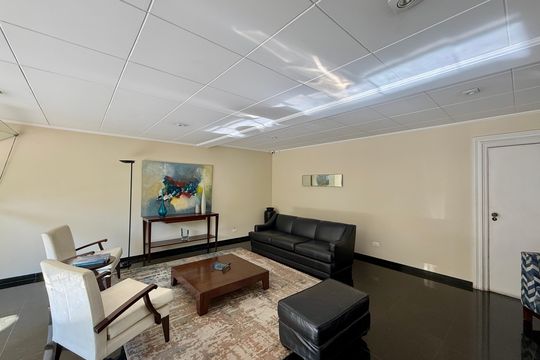 Venda de apartamento mobiliado no Brooklin com 4 quartos, 2 suítes, academia, piscina, garden e closet. — Hall Social Bloco 