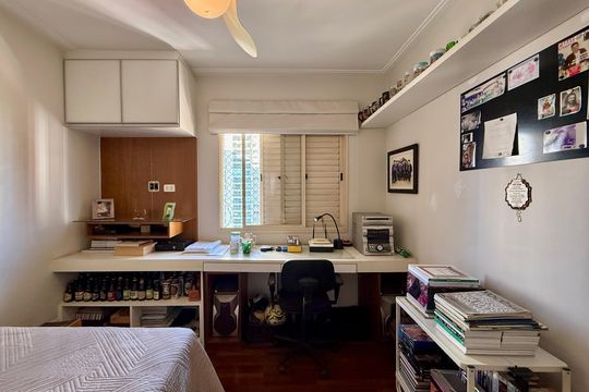 Venda de apartamento mobiliado no Brooklin com 4 quartos, 2 suítes, academia, piscina, garden e closet. — Quarto 3
