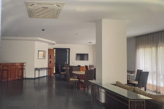 Apartamento no Brooklin Novo com varanda, 3 quartos e academia. Ideal para comprar. — Salão de Festas