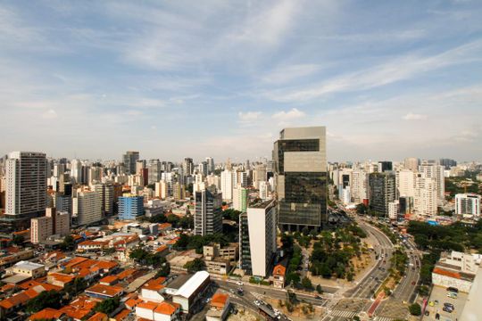 Apartamento para compra, 2 quartos, 1 suíte, closet, mobiliado. — Vista da Varanda da Suíte