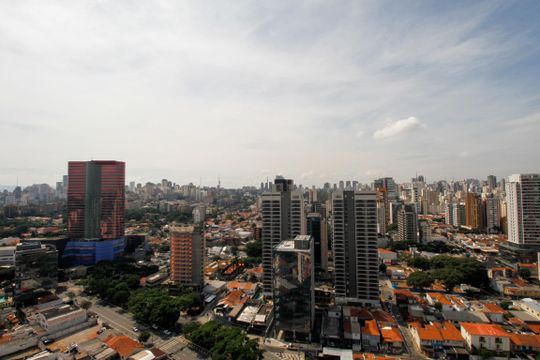 Apartamento para compra, 2 quartos, 1 suíte, closet, mobiliado. — Vista da Varanda da Suíte