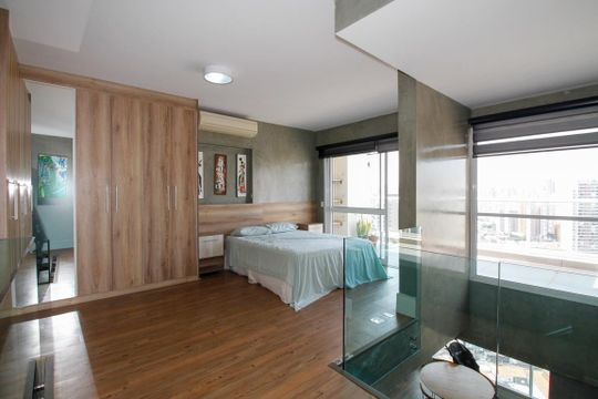 Apartamento para compra, 2 quartos, 1 suíte, closet, mobiliado. — Suíte