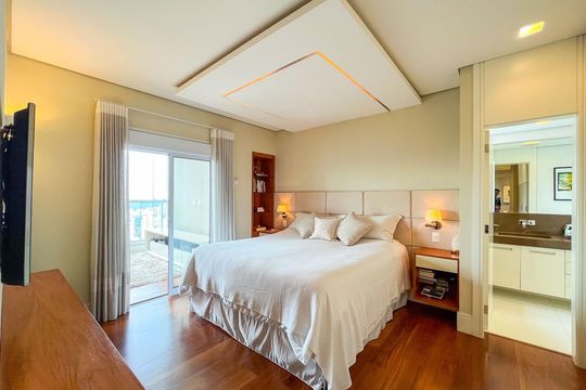 Apartamento para comprar no Alto da Lapa, 4 quartos, mobiliado. Churrasqueira e piscina no condomínio. — Quarto