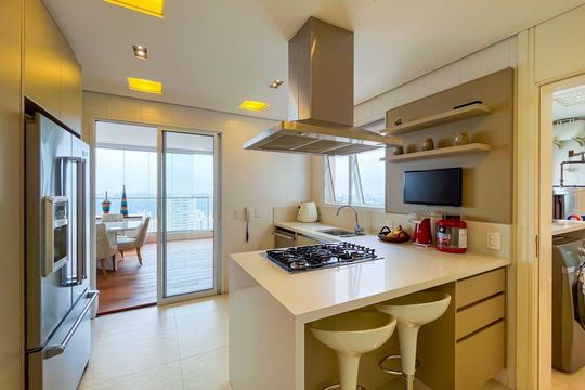Apartamento para comprar no Alto da Lapa, 4 quartos, mobiliado. Churrasqueira e piscina no condomínio. — Cozinha