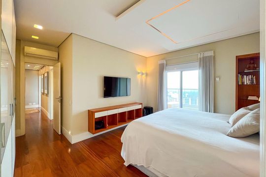 Apartamento para comprar no Alto da Lapa, 4 quartos, mobiliado. Churrasqueira e piscina no condomínio. — Quarto