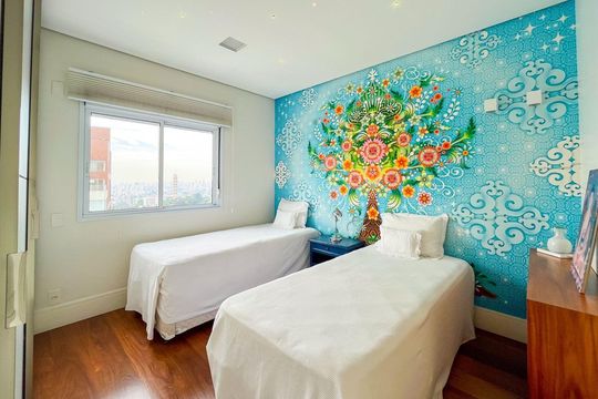 Apartamento para comprar no Alto da Lapa, 4 quartos, mobiliado. Churrasqueira e piscina no condomínio. — Quarto