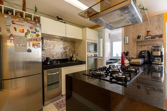 Venda de apartamento mobiliado com 2 quartos e quintal. Churrasqueira e academia no condomínio. — foto 19