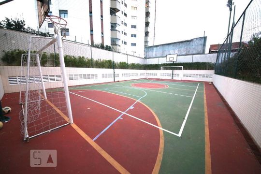 Venda de apartamento mobiliado no Itaim Bibi com varanda gourmet e academia. 4 suítes. — Quadra Poliesportiva