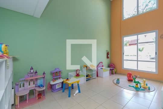 Venda de apartamento mobiliado no Itaim Bibi com varanda gourmet e academia. 4 suítes. — Brinquedoteca