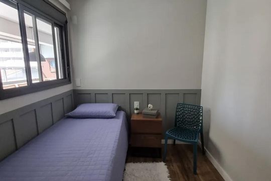 Venda de apartamento mobiliado com 2 quartos. — Quarto