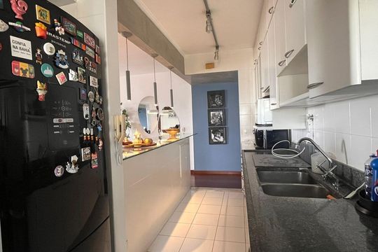 Comprar apartamento na Vila Madalena com 2 quartos. — Cozinha