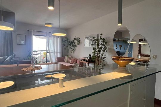 Comprar apartamento na Vila Madalena com 2 quartos. — Cozinha