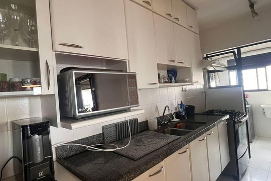 Comprar apartamento na Vila Madalena com 2 quartos. — Cozinha