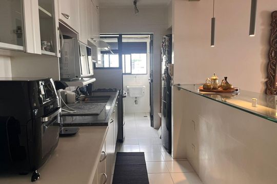 Comprar apartamento na Vila Madalena com 2 quartos. — Cozinha
