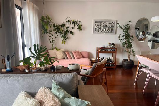 Comprar apartamento na Vila Madalena com 2 quartos. — Sala
