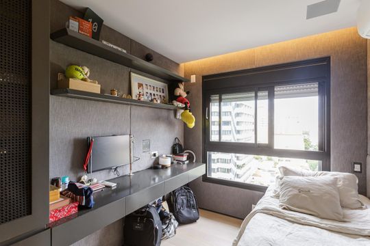 Comprar apartamento na Vila Olímpia com 2 suítes e piscina no condomínio. — Suíte 1