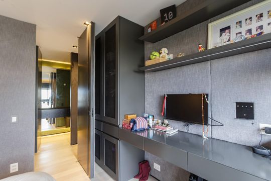 Comprar apartamento na Vila Olímpia com 2 suítes e piscina no condomínio. — Suíte 1
