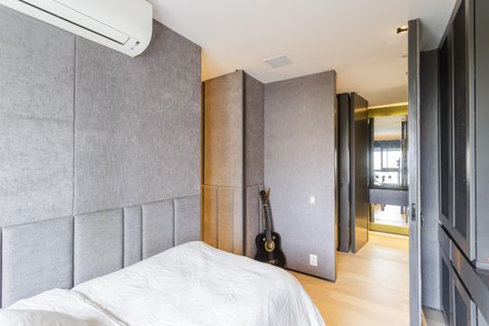 Comprar apartamento na Vila Olímpia com 2 suítes e piscina no condomínio. — Suíte 1