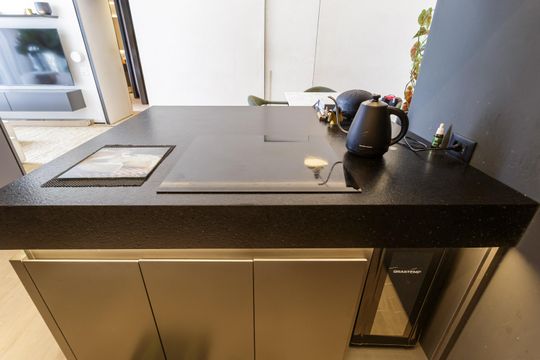 Comprar apartamento na Vila Olímpia com 2 suítes e piscina no condomínio. — Cozinha