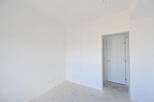 Apartamento na Vila Clementino com 2 quartos, varanda e piscina no condomínio. Excelente compra! — Suíte