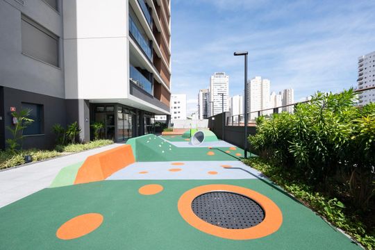 Apartamento na Vila Clementino com 2 quartos, varanda e piscina no condomínio. Excelente compra! — Playground