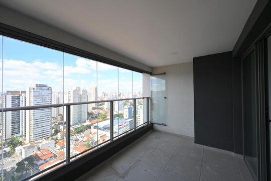 Apartamento na Vila Clementino com 2 quartos, varanda e piscina no condomínio. Excelente compra! — Varanda