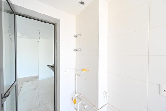 Apartamento na Vila Clementino com 2 quartos, varanda e piscina no condomínio. Excelente compra! — Lavanderia